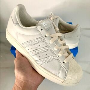 Adidas Superstar Disney The Little Mermaid Sz 5 Men /6 Women GZ0474